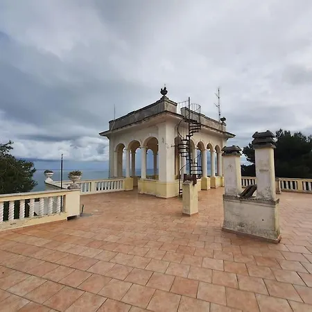 Giuseppina Miramare Semesterbostad *