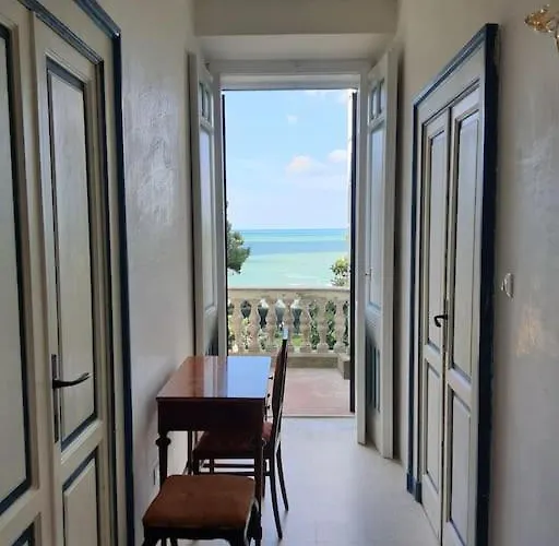 Casa vacanze Giuseppina Miramare San Menaio